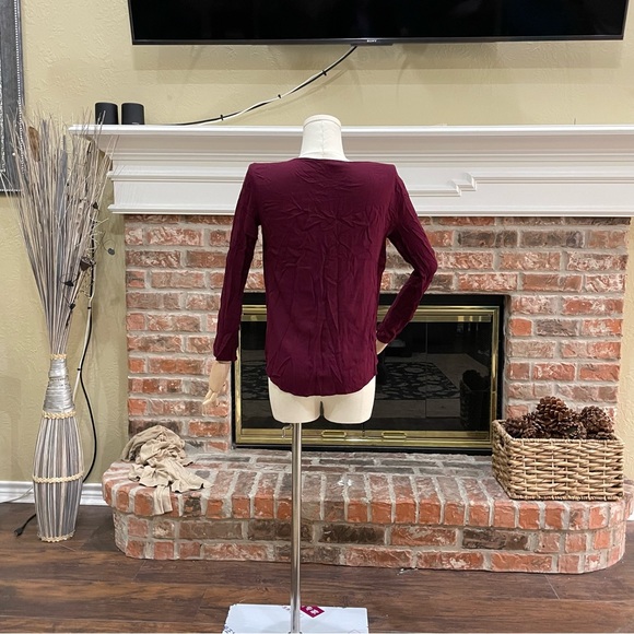 Ella Moss cranberry layered long sleeved top / XS / Excellent condition - Picture 10 of 13